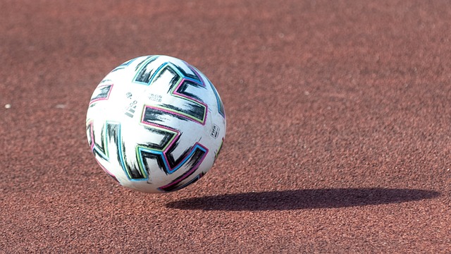 两座城市的 两座城市的